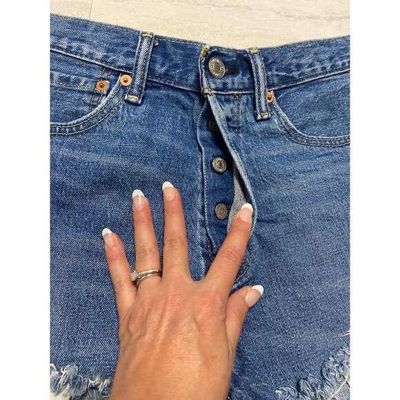 Levi’s 501 Cut Off Denim Jean Shorts-sz 29 - Picture 6 of 6